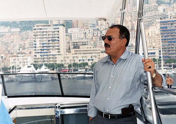 بالصورة: الرئيس صالح فوق يخت في امريكا