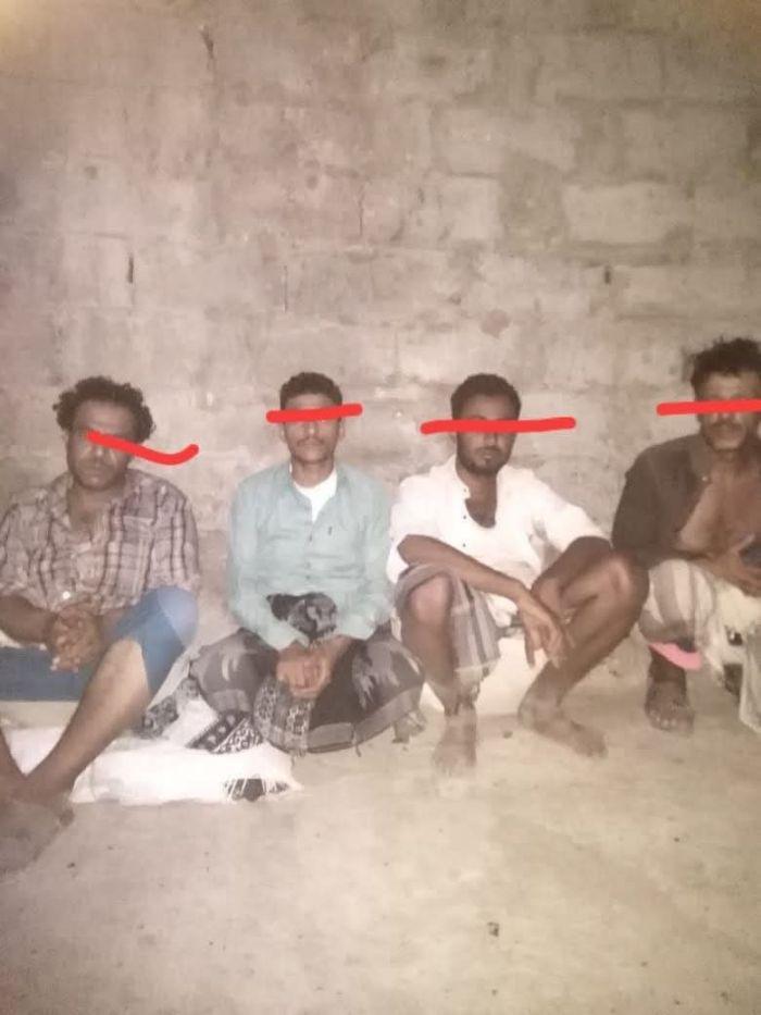 القيادة العسكرية لجبهة ثره تحذر مهربي الأفارقة من الاقتراب من محيط الجبهة