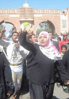 الاجهزة الامنية تفرج عن الناشطة السياسية توكل كرمان