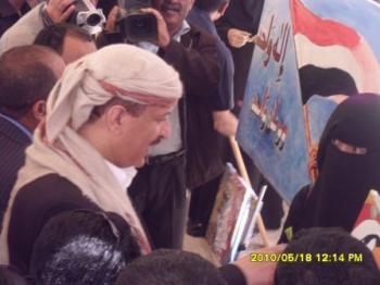 تحت شعار( إبداع بلون الوطن ) دويد يفتتح ورشة العمل الخاصة بالفنون التشكيلية بمحافظة صنعاء