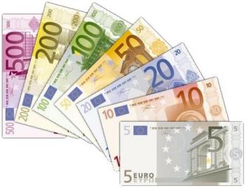 خبراء اقتصاديون : مخاوف من احتمالية تراجع اليورو  وصولا لما يقارب سعر الدولار
