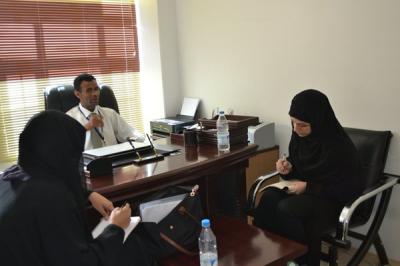 وفد من منظمة العفو الدولية يزور مكتب (منى) بصنعاء