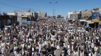 هتفو فرحاً بتحرير باعوم ومئات الألاف تتعهد بالتصعيد  وخطيب الجمعة الشباب يراقبونكم ياحكومة الوفاق وترجمة بلغة الإشارة