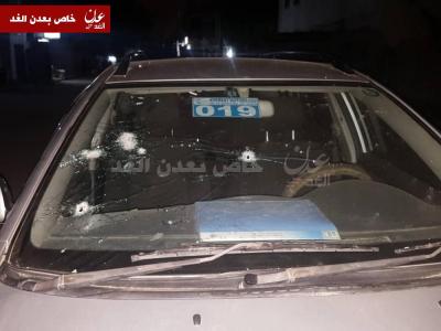 عدن تشهد اشتباكات بدار سعد بين مسلحين وتضرر مساكن وسيارات عدد من الاهالي