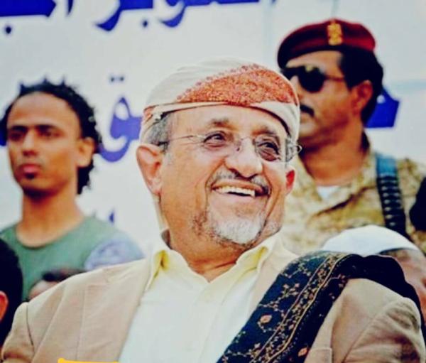بسبب شغل المافيا .. صالح بن فريد: لابد من إيقاف مدير مكتب شلال علي شايع عن العمل ومحاسبته