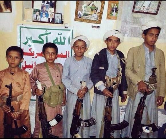 الحكومة اليمنية تتهم الحوثيين بفرض التجنيد الإجباري على طلاب المدارس