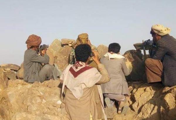 قتال عنيف في كشر بحجة والحوثيون يتقدمون ويسيطرون على مواقع شرق حجور 