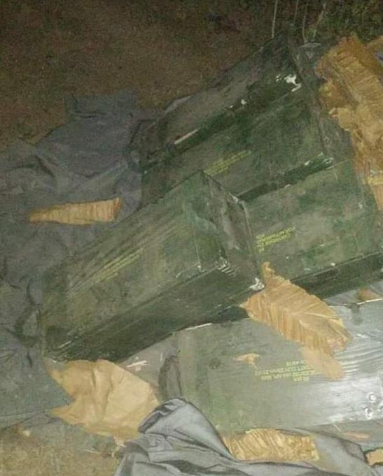 التحالف يقوم بتزويد قبائل حجور بالأسلحة والذخائر في عملية انزال جديدة (صورة)