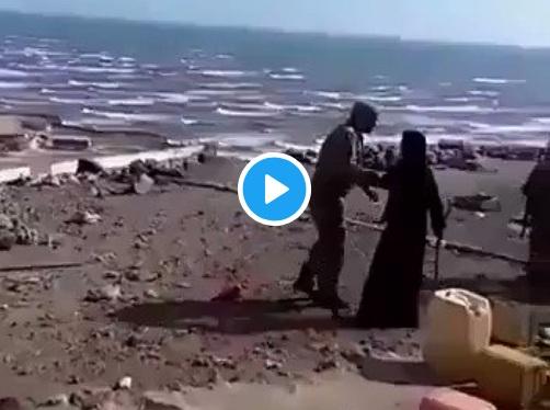 حرب فيديوهات بين القيادي الحوثي حسين العزي والناشط المؤتمري عادل النزيلي (شاهد)