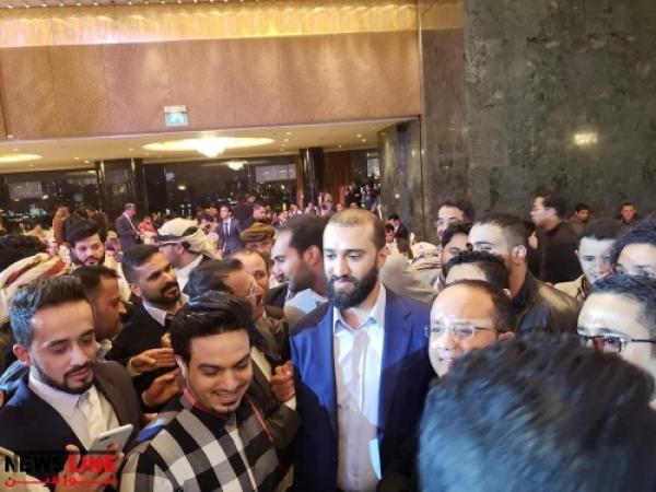 نجل لنجل الرئيس الراحل «صالح» «مدين» يظهر في القاهرة (صورة)