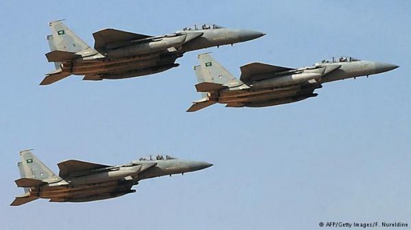سقوط حوالي 30 قتيلاً وجريحاً من القوات الحكومية بغارة للتحالف في الجوف