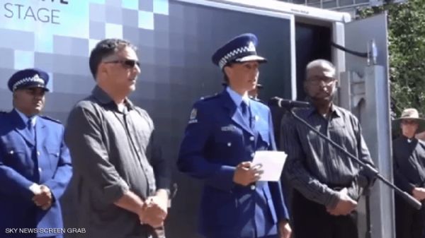 فيديو.. ضابطة نيوزيلندية تلقي «خطبة إسلامية» وتنفجر باكية