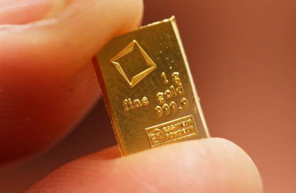 أسعار الذهب تنخفض وآمال التجارة تعزز الإقبال على المخاطرة