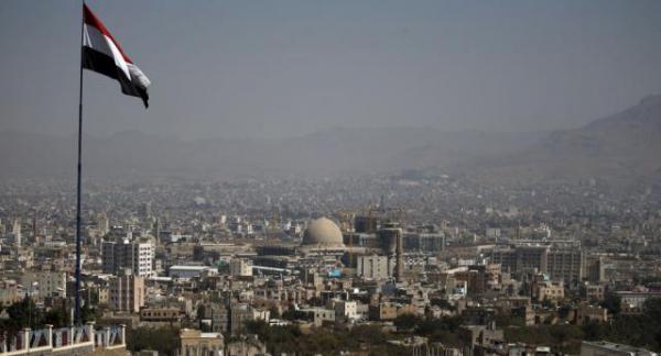 بيان من الحكومة الشرعية للمواطنين الواقعين في المناطق الخاضعة لسيطرة الحوثيين «لاداعي للقلق الفرج قريب»