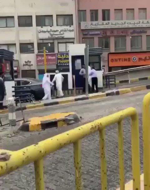 فيديو شاهد   مضاربة عنيفة بين كويتي ومصري قبل الإفطار بالكويت
