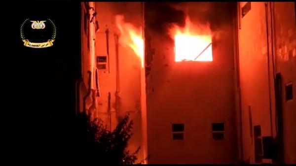 الحوثيون يقصفون ويدمرون مستشفى 22 مايو في مدينة الحديدة