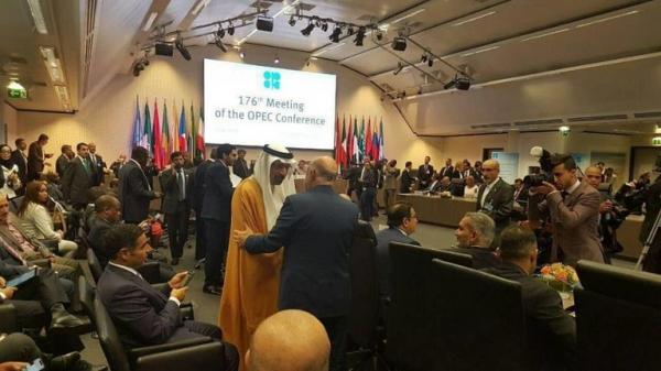 مشاجرة بين وزيري النفط الإيراني والسعودي على هامش اجتماع اوبك