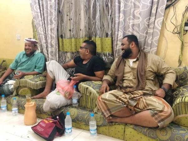 انتهاء قضية الاعتداء على المصور صالح العبيدي في عدن بعد تدخل القيادي البوكري