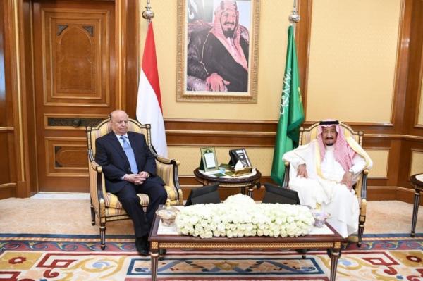 الرئيس هادي يلتقي الملك سلمان بمكة المكرمة لبحث الأحداث الأخيرة في عدن