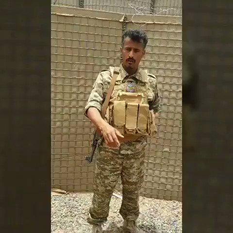  شاعر في جبهة الساحل الغربي يتخلى عن بدلة العيد، ويتحدث عن الطوارق في اول أيام عيد الاضحى (فيديو)
