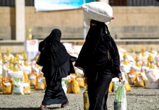 خبر صادم لليمنيين: البرامج الإنسانية في اليمن مجبرة على التوقف بسبب العجز في التمويل