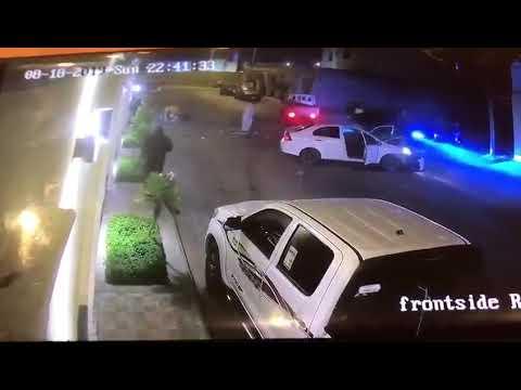 فيديو يظهر اصطدام 3 سيارات ببعضها البعض عمداً في أحد مناطق المملكة السعودية