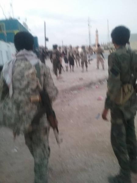 في ضربة موجعة للانتقالي: الجيش يسيطر على ممحيط ومقر الانتقالي في شبوة 