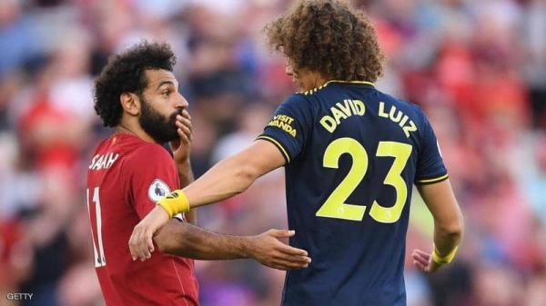 تفاصيل حوار «ركلة الجزاء» بين لويز وصلاح