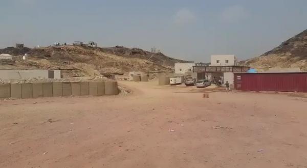 شاهد بالفيديو.. معسكر عزان في شبوة يسقط بيد قوات الجيش
