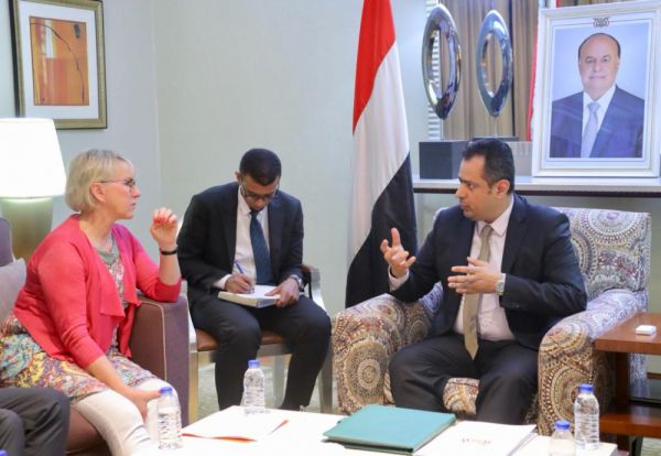 رئيس الوزراء يستقبل وزيرة الخارجية السويدية