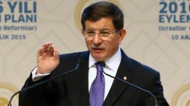 حزب إردوغان يقرر "طرد أحمد داوود أوغلو" أحد مؤسسيه بسبب انتقادات الرئيس