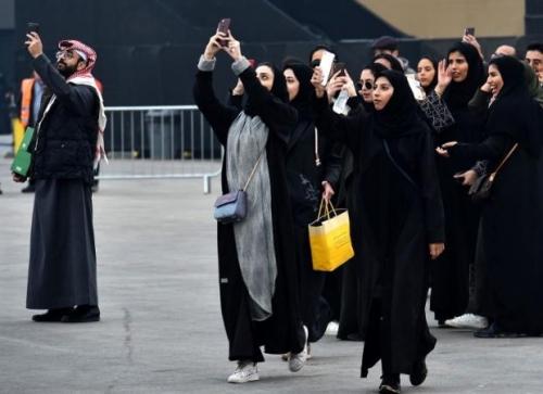 اليمنيين على رأس القائمة المفضلة لزواج السعوديات (ارقام)