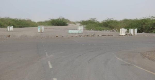 الحوثيون يشنون هجوماً مباغتاً يقيسون فيه نبض القوات في جبهة الساحل الغربي بعد انسحاب وحدات عسكرية