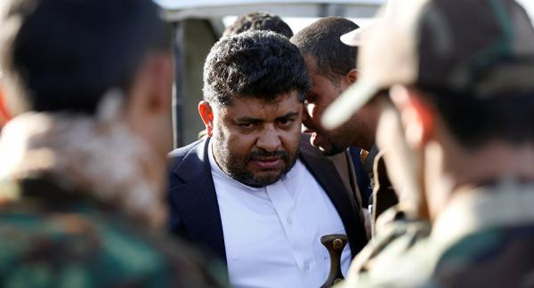 الكشف عن مشادات داخل مكتب رئاسة الوزراء بصنعاء وتوجيهات من مكتب محمد علي الحوثي