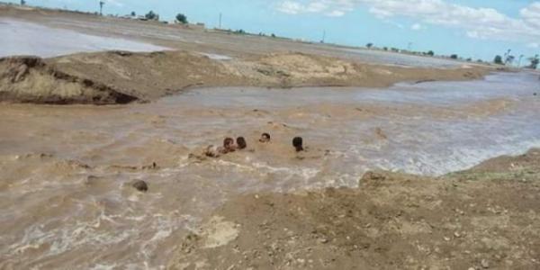 وفاة «3» أشخاص في الحديدة بسبب السيول الغزيرة