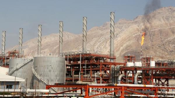 أوروبا تهدد إيران بالانسحاب إذا واصلت انتهاك الاتفاق النووي