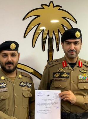 السعودية: الإطاحة بمتسول داخل الحرم بحوزته 31 الف ريال سعودي