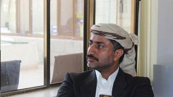 الحوثيون يعتقلون قائد كبير بصنعاء بتهمة قتل شقيق الحوثي (صورة)