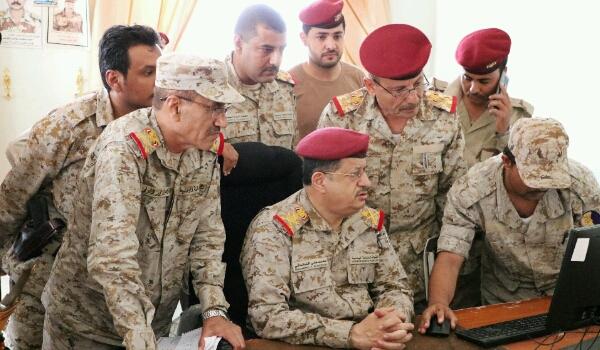 الكشف عن مصير المقدشي وكبار قيادات الجيش بعد استهداف اجتماع لهم بمأرب