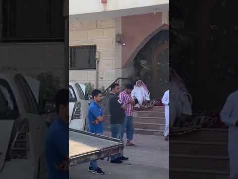أغرب حادث في السعودية.. سيارة تقتحم شقة سكنية (مرتفعة) في حي الصفاء بجدة  - اذهل جميع من شاهدوه