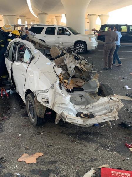 بالصور.. حادث مروع في جدة السعودية يروح ضحيته 4 قتلى