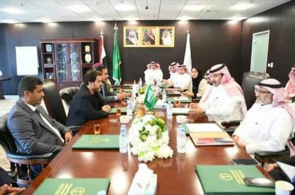 اجتماع بالرياض بين قيادة الوية الحماية الرئاسية والجانب السعودي لمناقشة هذا الأمر!