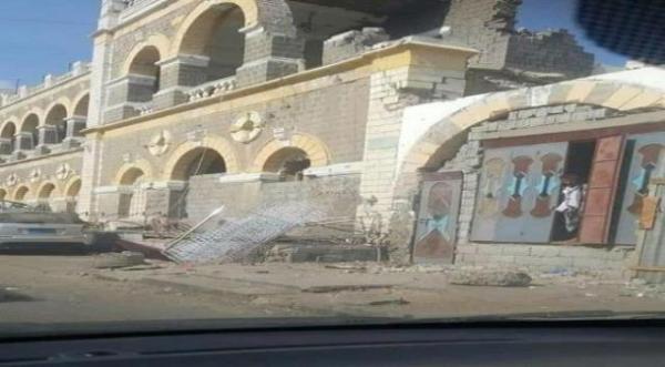 لم يفعلها الحوثيون بصنعاء.. فتح محل بواجهة المتحف العسكري في عدن.. ومدير المديرية يوضح !