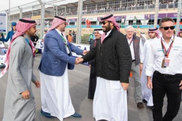 بالصور.. محمد بن سلمان يظهر بشكل مختلف وجديد بالرياض في افتتاح بطولة (شاهد) بالصور.. محمد بن سلمان يظهر بشكل مختلف وجديد بالرياض في افتتاح بطولة (شاهد)