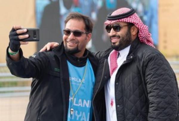 بالصور.. محمد بن سلمان يظهر بشكل مختلف وجديد بالرياض في افتتاح بطولة (شاهد) بالصور.. محمد بن سلمان يظهر بشكل مختلف وجديد بالرياض في افتتاح بطولة (شاهد)
