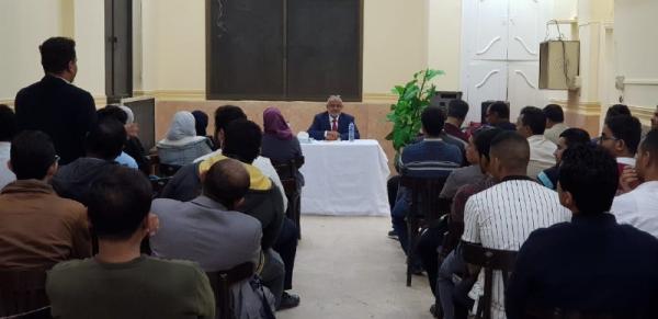 محافظ الحديدة في لقائه بطلاب وطالبات المحافظة في مصر يعلن عن إنشاء صندوق تكافلي لمساعدة الطلاب المتعسرين