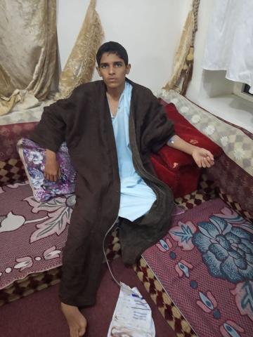 احتجاز مريض بمستشفى في صنعاء بالقوة لارغام ابيه حذف منشور بالفيسبوك