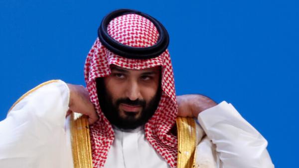 الملاكم البريطاني أنطوني جوشوا يفاجئ محمد بن سلمان في الدرعية! (فيديو)