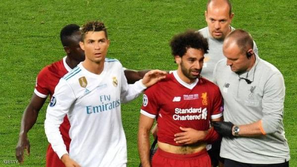مدرب إنجلترا "المرتشي" يثني على صلاح.. ويقارنه بميسي ورنالدو