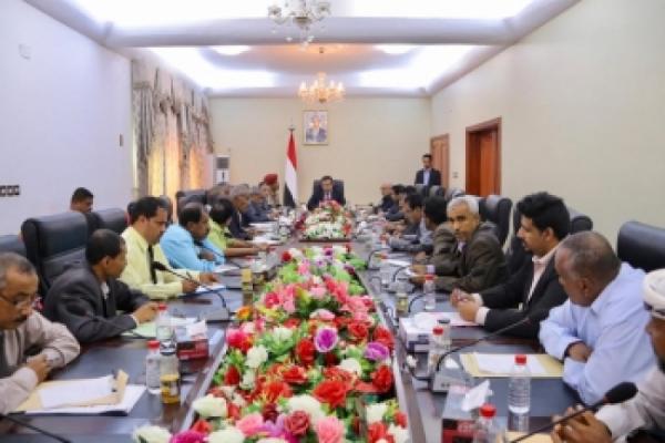 الدكتور معين : هناك من يريد لتعز ان تبقى اسيرة للفوضى وضعيفة